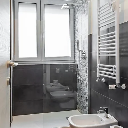 Easylife - Sofisticato Con Soppalco A Due Passi Dalla Stazione Apartment *