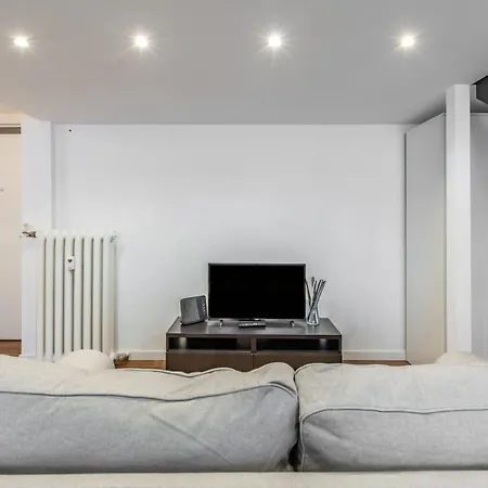 Easylife - Sofisticato Con Soppalco A Due Passi Dalla Stazione Milan
