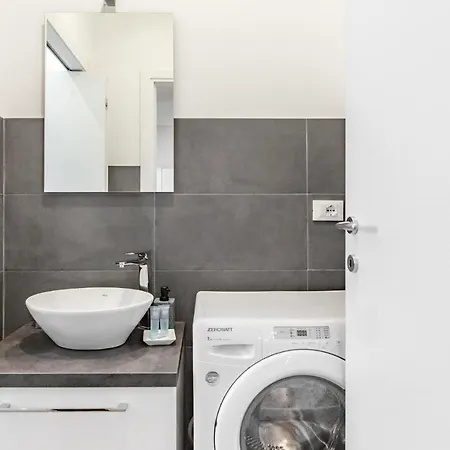 Easylife - Sofisticato Con Soppalco A Due Passi Dalla Stazione Apartment *