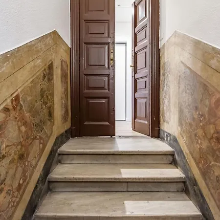 Apartment Easylife - Sofisticato Con Soppalco A Due Passi Dalla Stazione