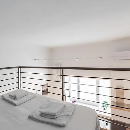 Easylife - Sofisticato Con Soppalco A Due Passi Dalla Stazione Apartment Milan
