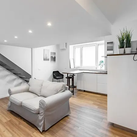 Apartment Easylife - Sofisticato Con Soppalco A Due Passi Dalla Stazione