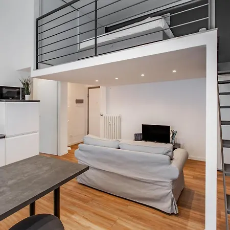 Easylife - Sofisticato Con Soppalco A Due Passi Dalla Stazione Apartment